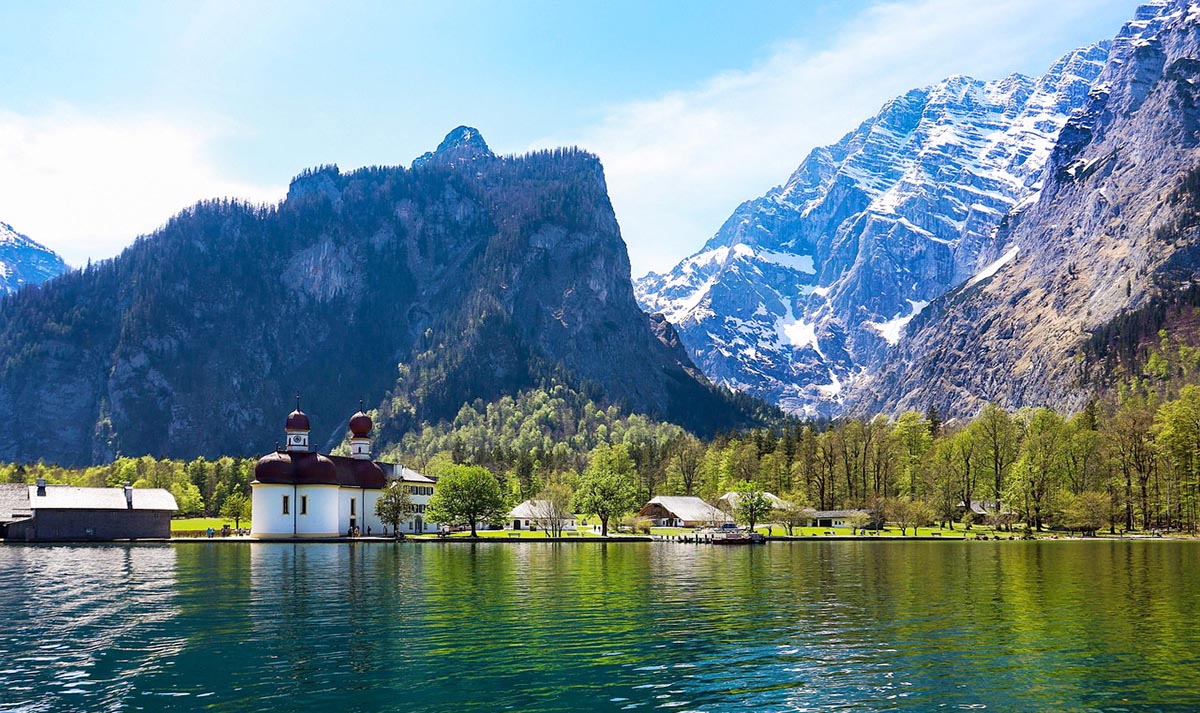 Núi đồi & hồ nước