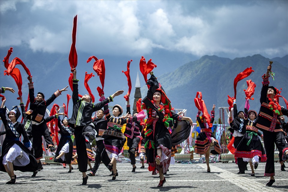 Ghép hình Vũ điệu trên mây Sa Pa 2