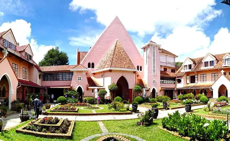 Nhà thờ Domain De Marie