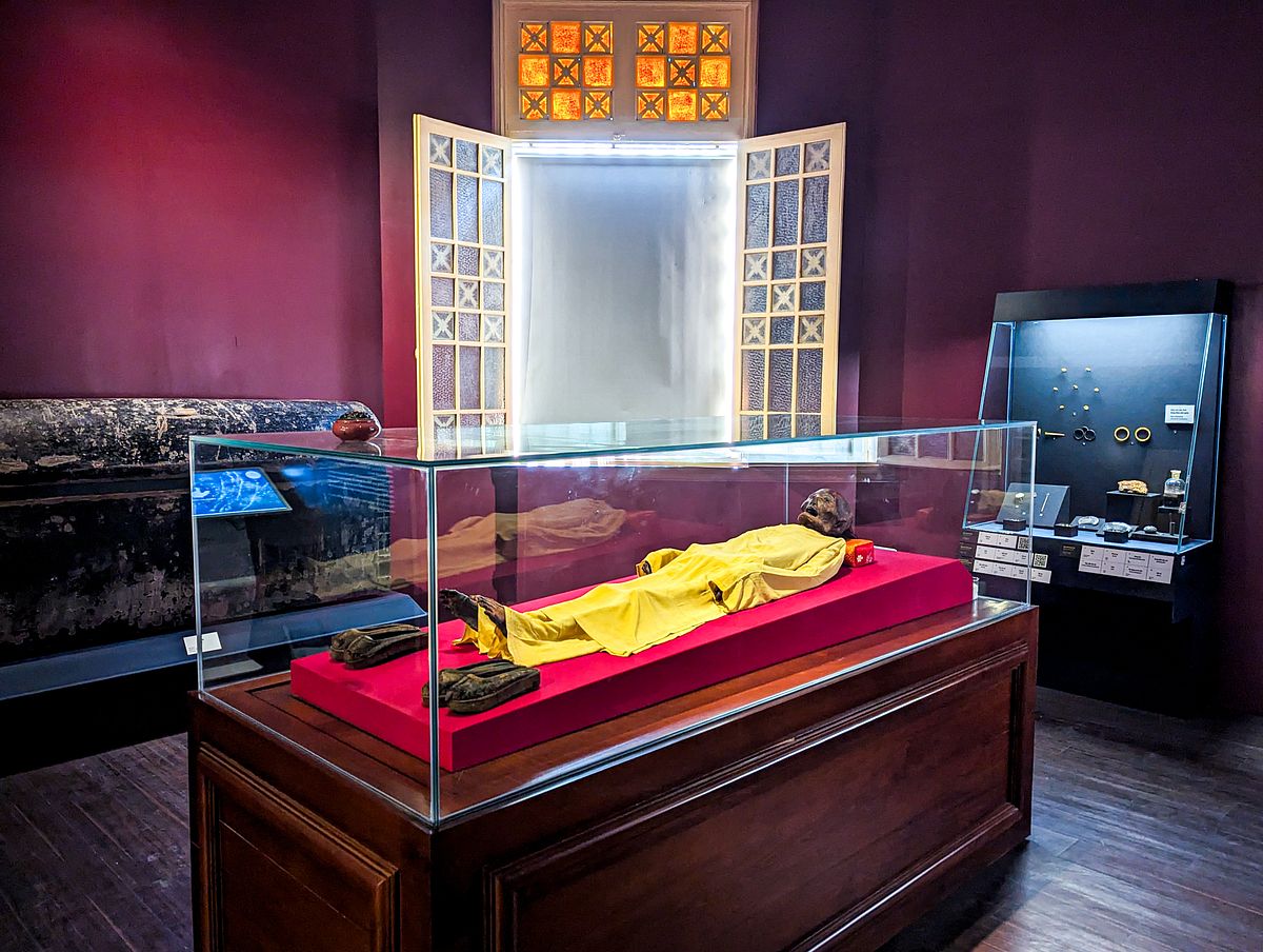 Bảo tàng lịch sử TP HCM